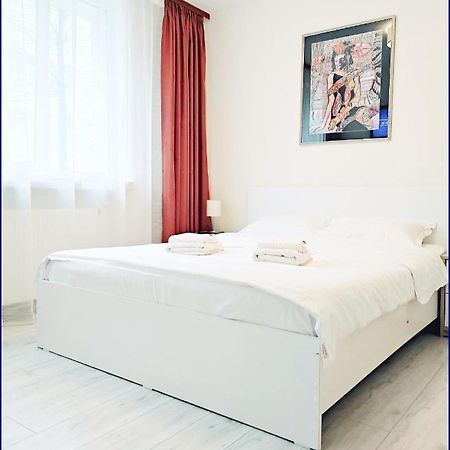 Smart Apartament Piatra Neamţ Exteriör bild