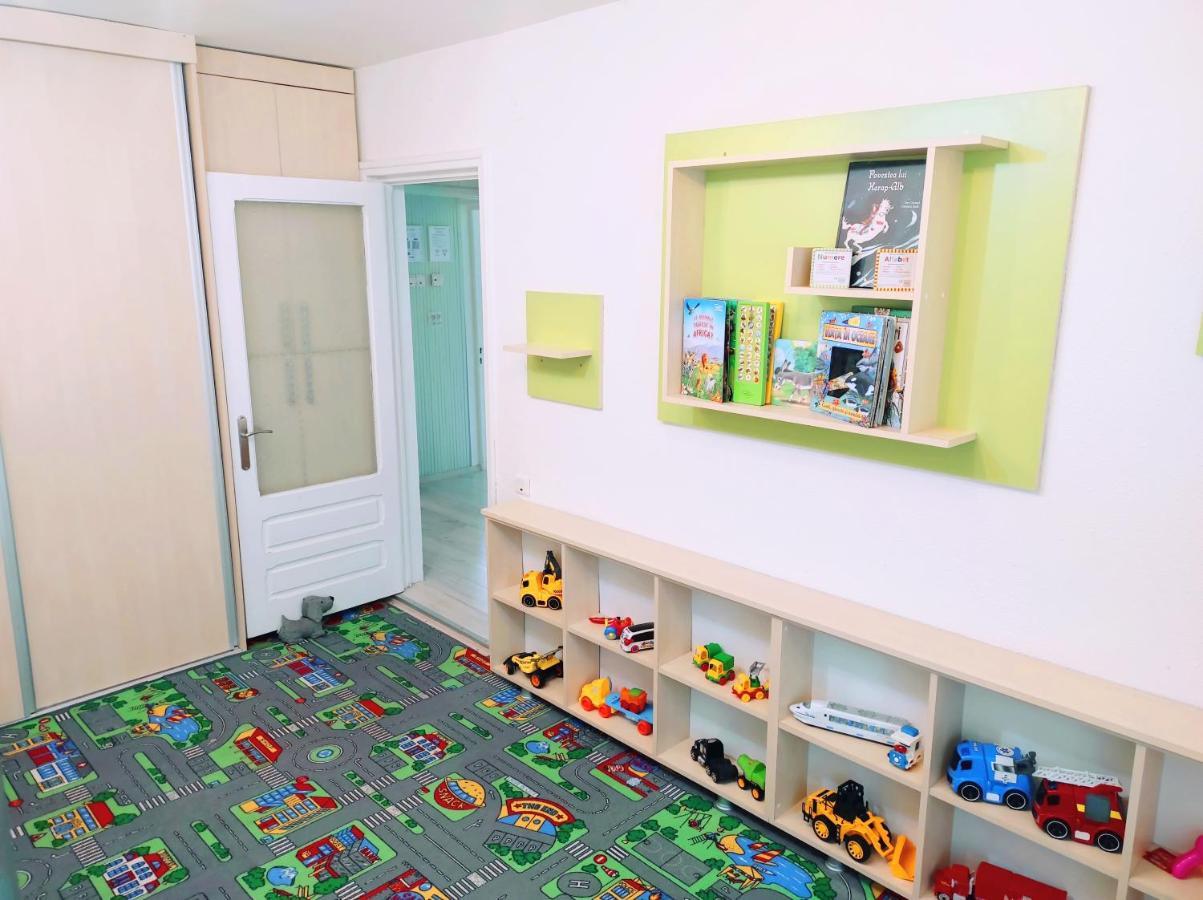 Smart Apartament Piatra Neamţ Exteriör bild
